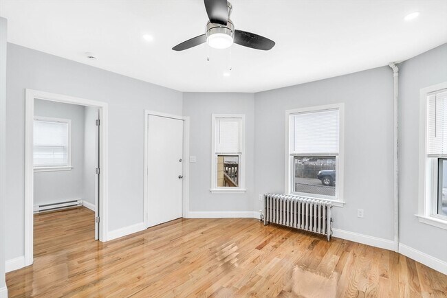 Building Photo - 19 Farrington St