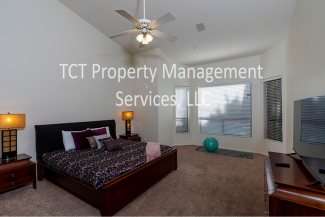 Building Photo - Spacious Four Bedroom Home in Scottsdale