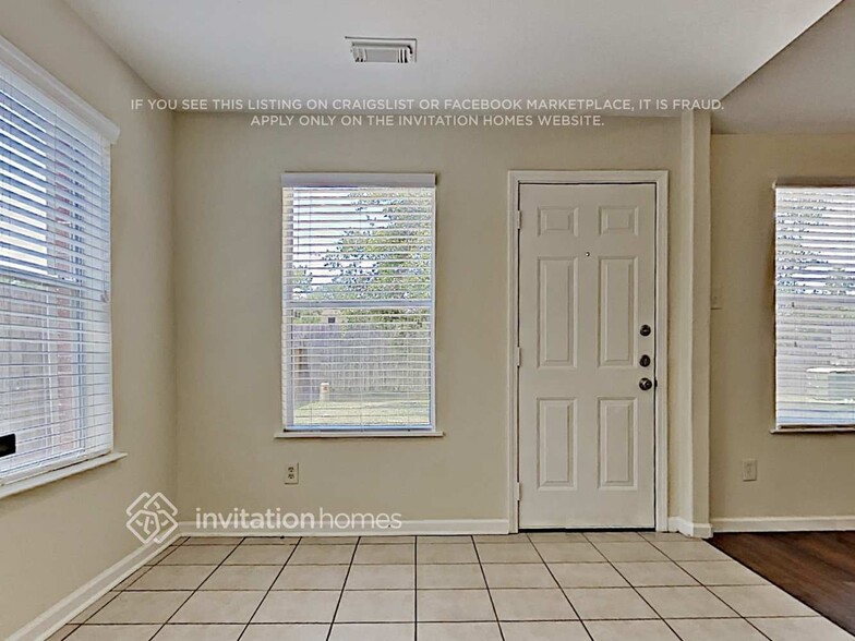Building Photo - 2883 Diamond Bay Dr