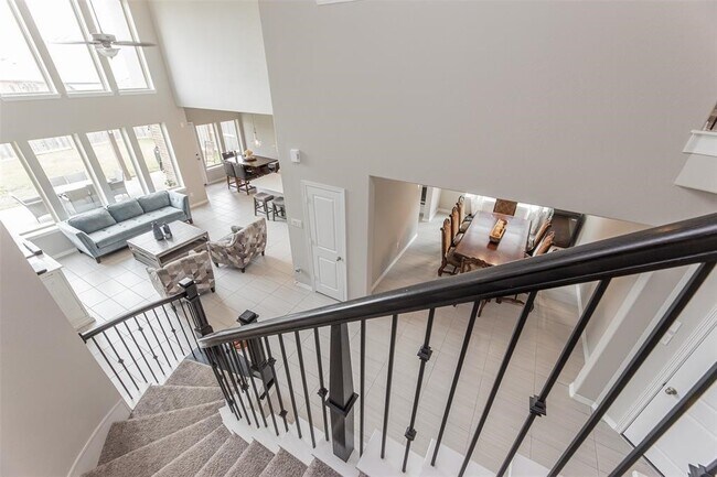 Building Photo - 11730 Twin Creeks Hill Dr