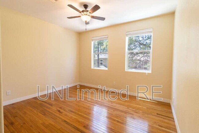 Building Photo - 3247 Merryvale Ln