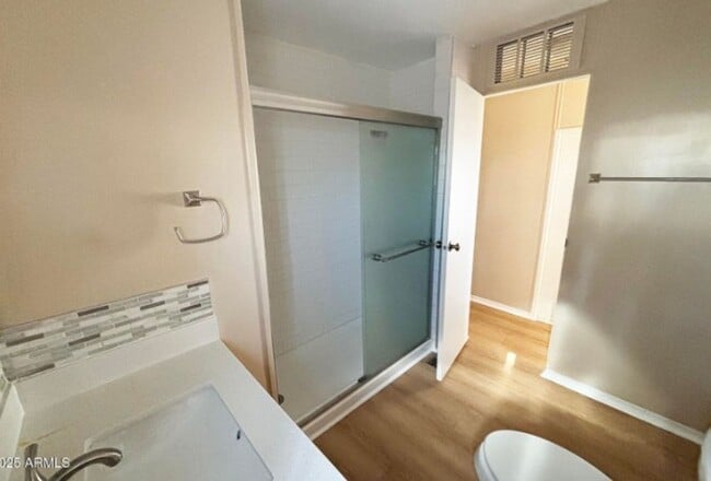 Building Photo - 10122 E Illini St