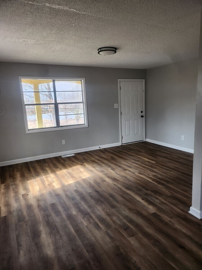 Building Photo - 1130 S Washington Ave