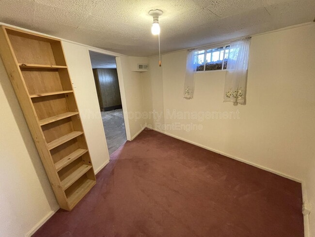 Building Photo - 4909 Beach Ct