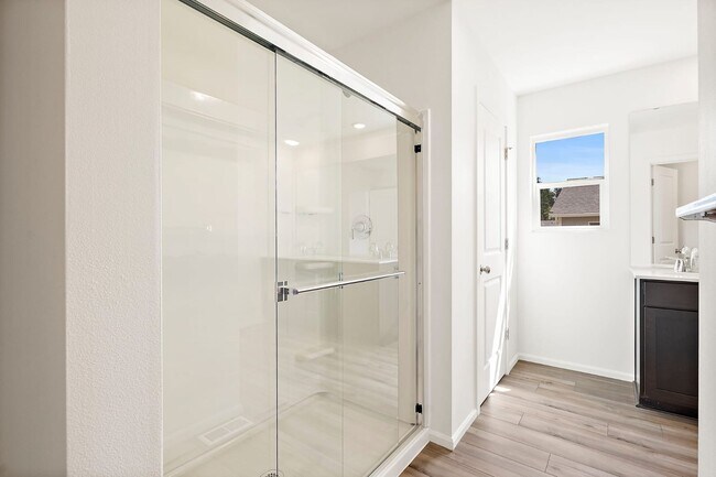 Building Photo - 620 Alocasia Street NE