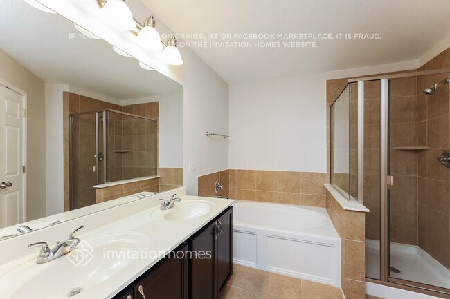 Building Photo - 10146 Bonavantura
