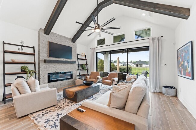 Building Photo - 9638 Birchwood Holw Trl