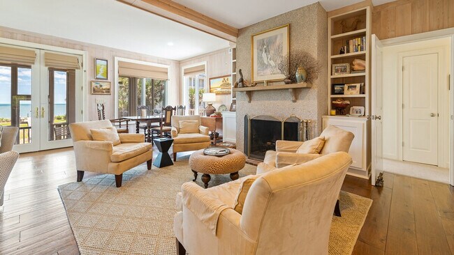 Building Photo - 321 Pioneer Loop