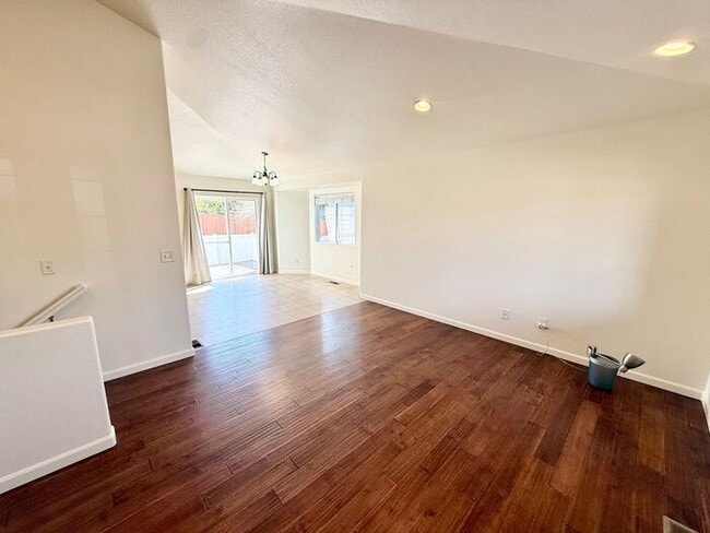 Building Photo - Well Maintained 4 Bed, 3 Bath Home in Anderson Farm!