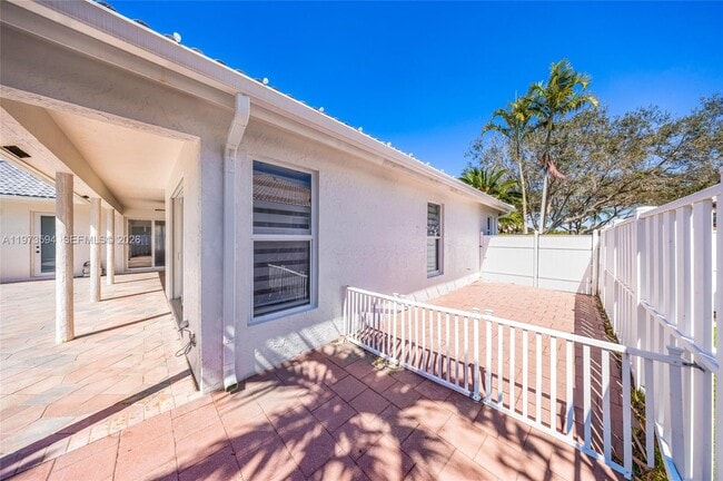 Building Photo - 13264 Lakeside Terrace