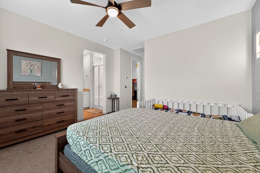Building Photo - 4077 S Sabrina Dr