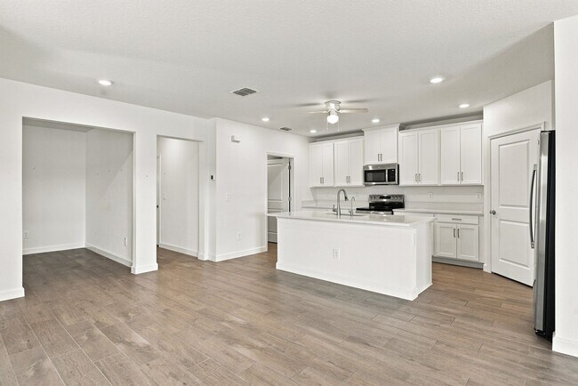 Building Photo - 6628 Homebound Wy