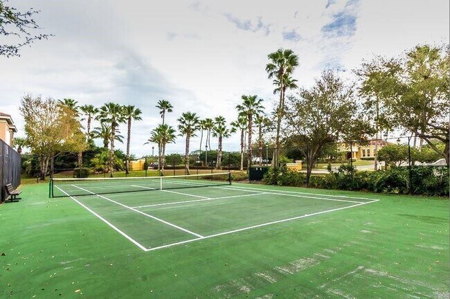 Building Photo - 5090 Fairways Cir