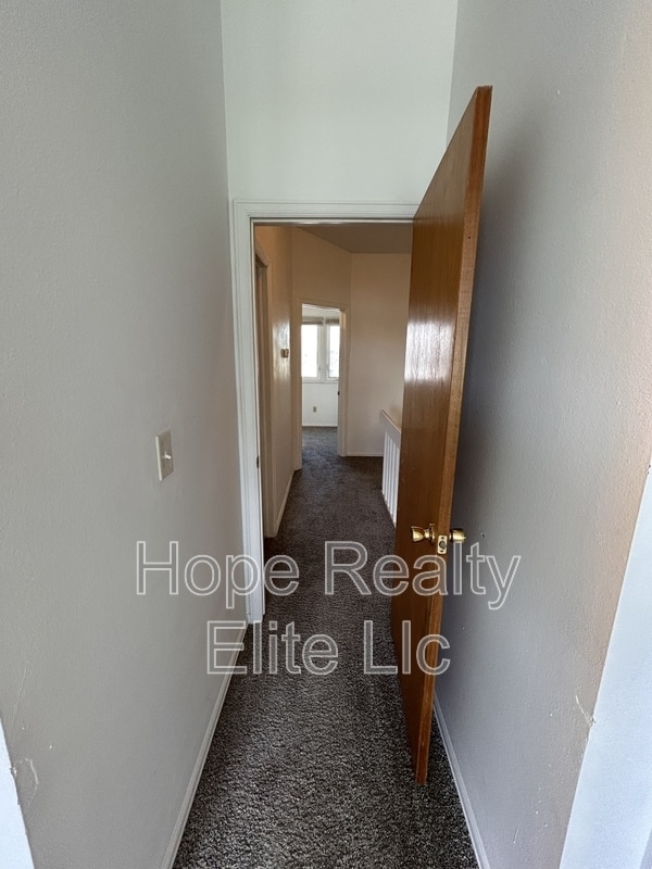 Building Photo - 954 Brant Hollow Ct