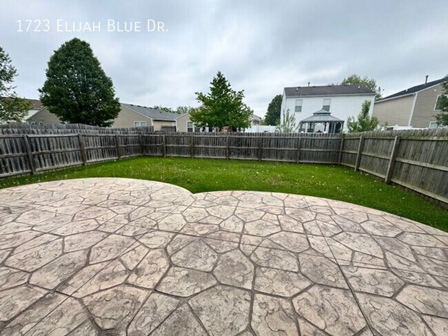 Building Photo - 1723 Elijah Blue Dr