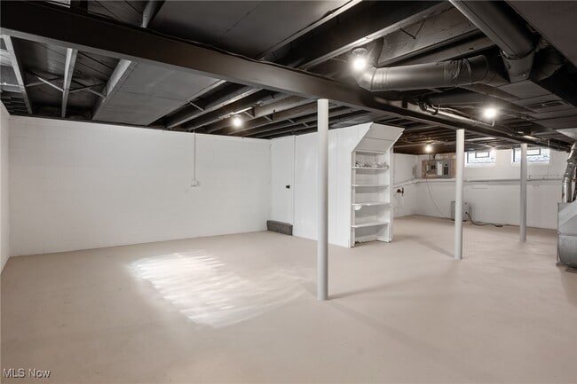 Building Photo - 5205 Harper Rd