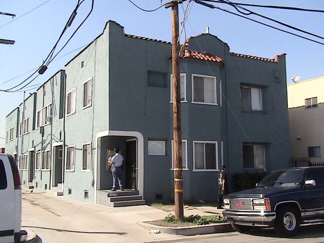 Building Photo - 725 Orange Ave