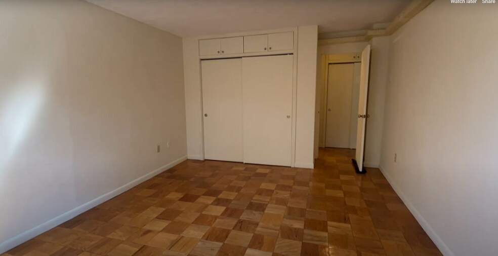 Building Photo - 16 Monmouth Ct