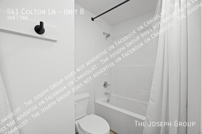 Building Photo - 541 Colton Ln