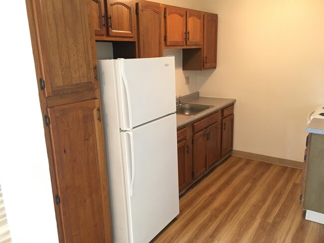 Building Photo - 3861 Brown Ave