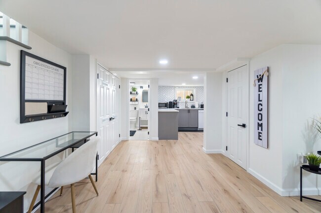 Building Photo - 65 Avenue A