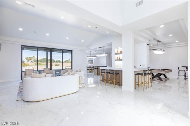 Building Photo - 6525 Ponderosa Way