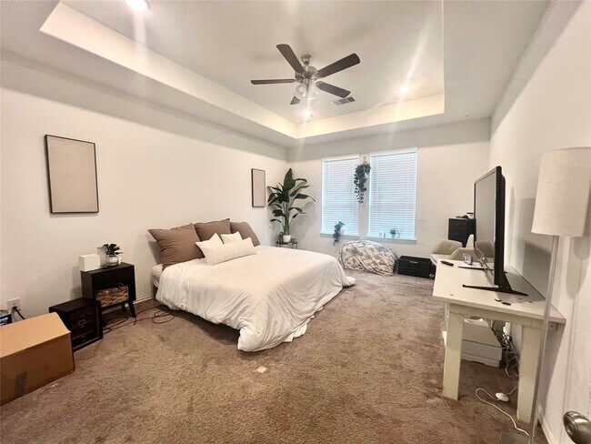 Building Photo - 31311 Horseshoe Meadow Bend Ln