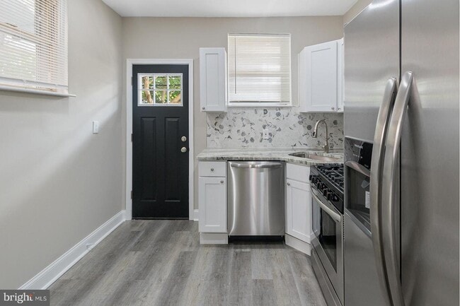 Building Photo - 2336 Pierce St