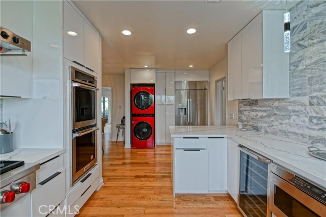 Building Photo - 428 Ave De Jose