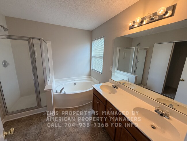 Building Photo - 5843 Dove Point Dr SW