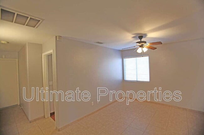 Building Photo - 3232 W Lone Cactus Dr