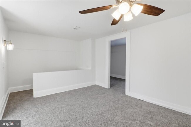 Building Photo - 819 E Marion St