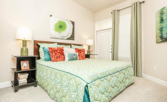 Building Photo - 2 bedroom in Houston TX 77024