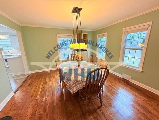 Building Photo - 3934 S 3rd St