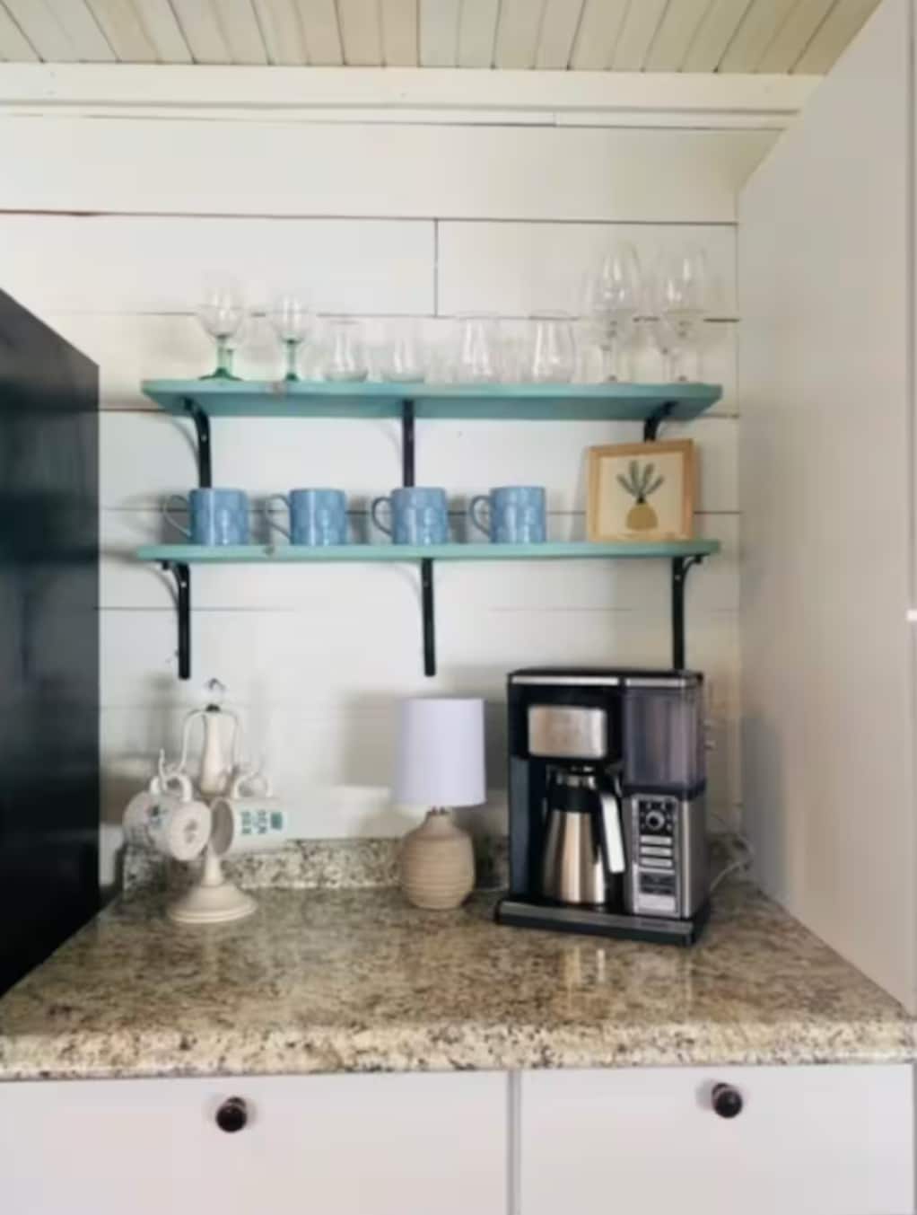 Coffee Bar - 19 Ferry Ln