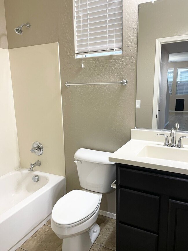 Building Photo - 3454 E Azalea Dr
