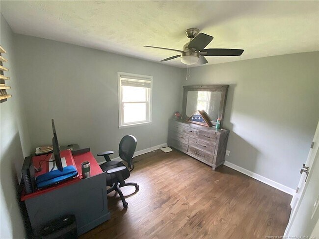 Building Photo - 3308 Cranbrook Dr