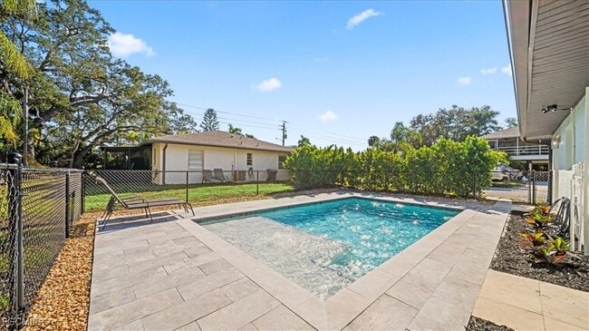 Building Photo - 27585 Imperial Shores Blvd