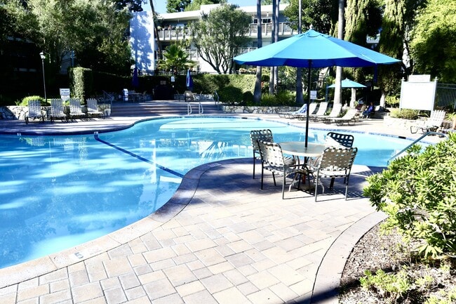 Building Photo - 3605 W Hidden Ln