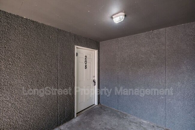 Building Photo - 205 6th Ave SW