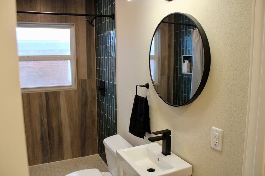 Bathroom - 1213 S Midvale Blvd