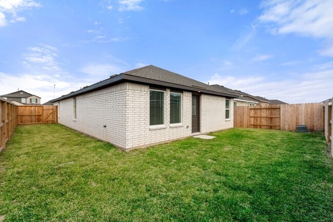 Building Photo - 3064 Fantasy Ter Dr