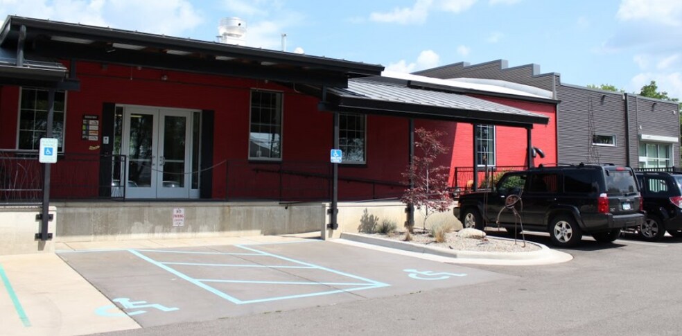 Building Photo - 524 E North St