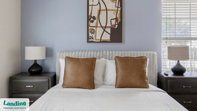 Building Photo - 6101 N Riverside Dr