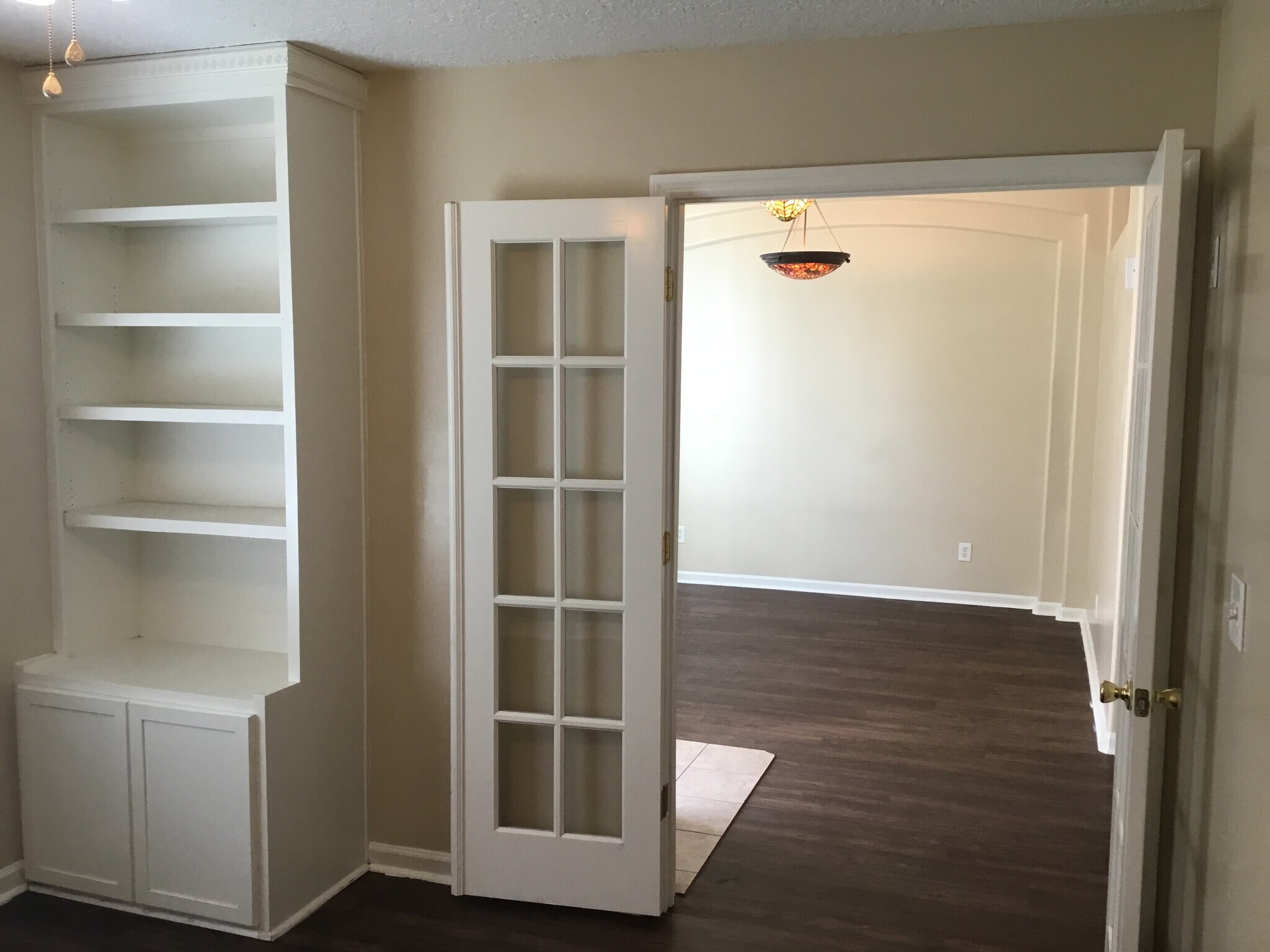 Building Photo - 8745 Edgebrook Ct