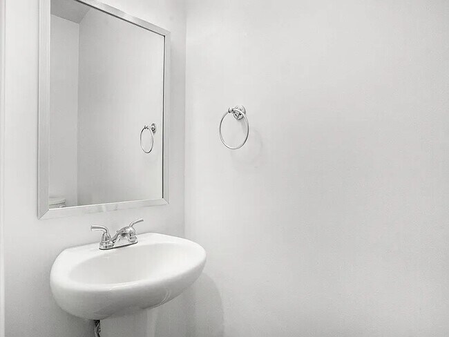 Building Photo - 294 Torslanda Ln