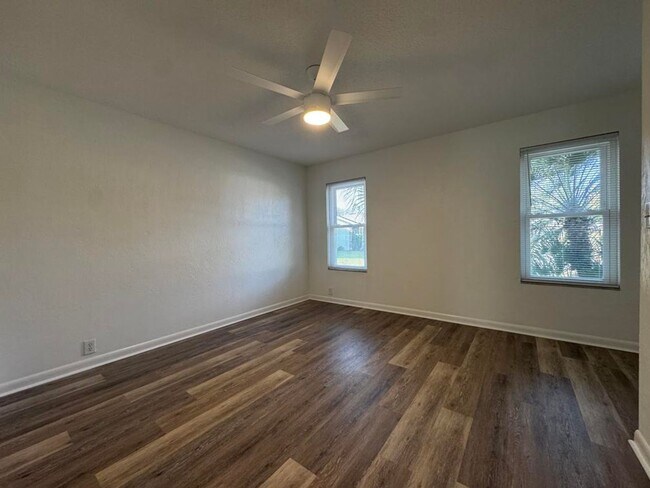 Building Photo - 3/2.5 in Oak Forest of Ormond Beach