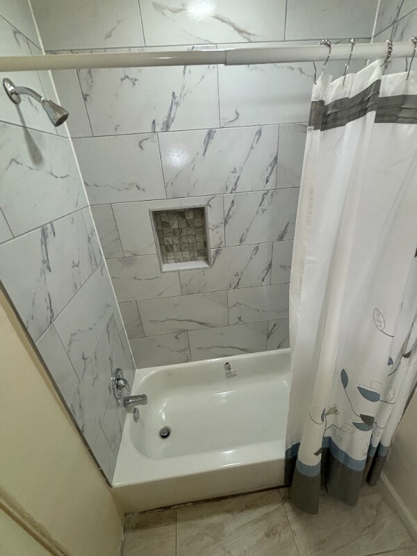 Building Photo - 2545 Lamee Ln