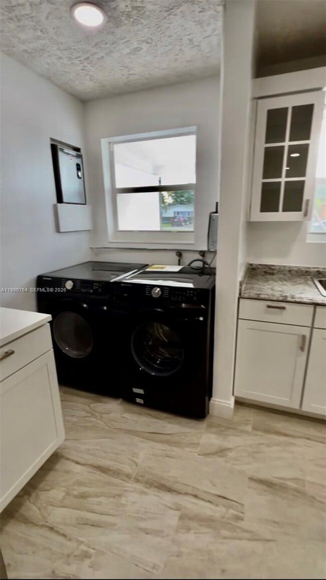 Building Photo - 1800 SW 87th Ave