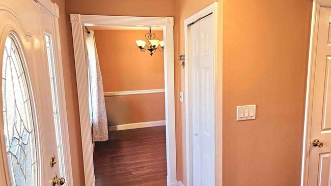 Building Photo - 37 Anderson Ct